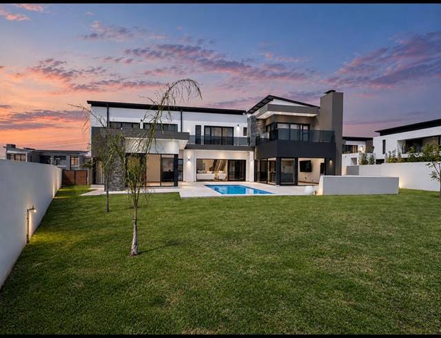 5 BEDROOM PROPERTY TO RENT IN MIDSTREAM HEIGHTS